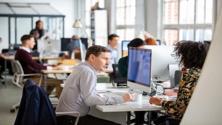 Nurturing Resilience in the Workplace: Building Stronger Teams in Times of Adversity